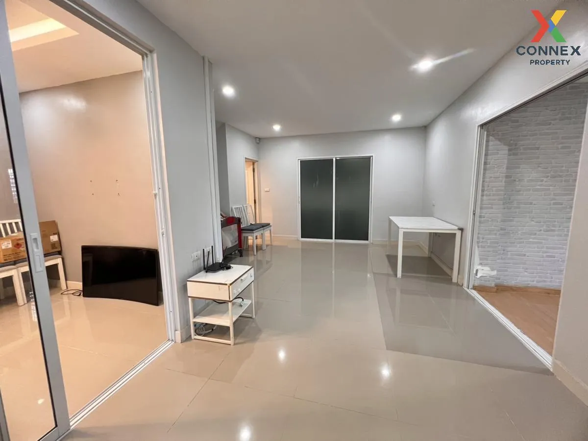 ขายทาวน์เฮ้าส์/ทาวน์โฮม   เดอะ คัลเลอร์ส เลชเชอร์ บางนา กม.8 บางพ