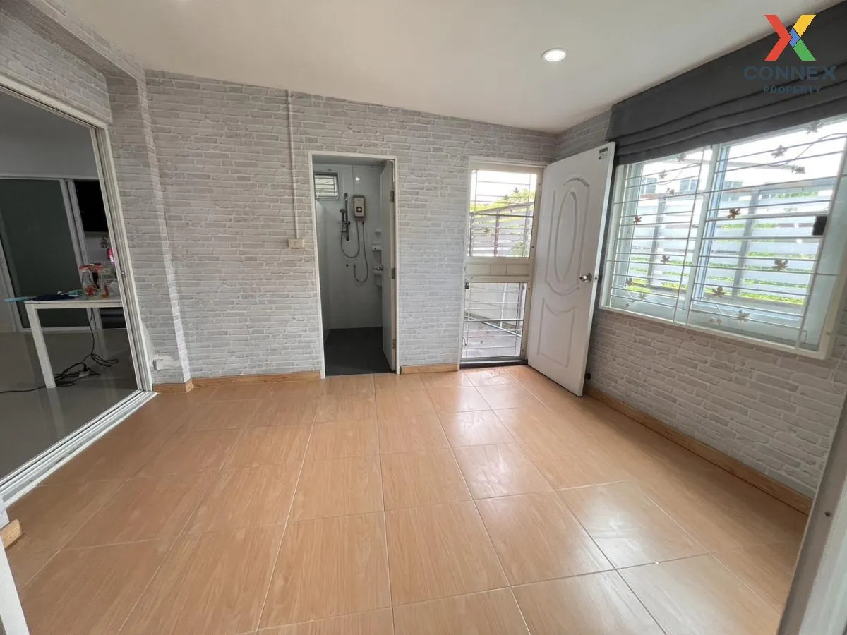 ขายทาวน์เฮ้าส์/ทาวน์โฮม   เดอะ คัลเลอร์ส เลชเชอร์ บางนา กม.8 บางพ