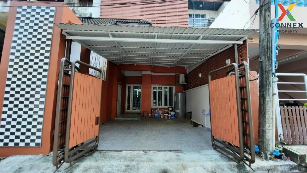 ขายทาวน์เฮ้าส์/ทาวน์โฮม  วราธรวิลล์ พัฒนาการ 44 สวนหลวง เขต สวนหล 3