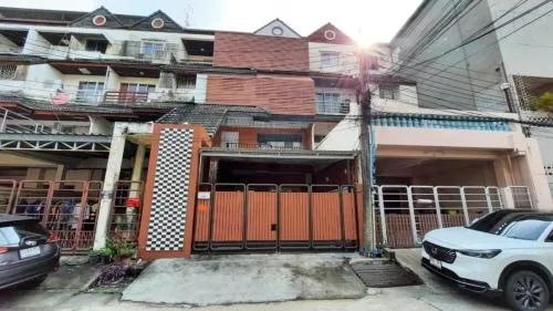 For Sale Townhouse/Townhome  , Varathorn Ville Pattanakarn 44 , Suan Luang , Suan Luang , Bangkok , CX-99008 For Sale Townhouse/Townhome  , Varathorn Ville Pattanakarn 44 , Suan Luang , Suan Luang , Bangkok , CX-99008