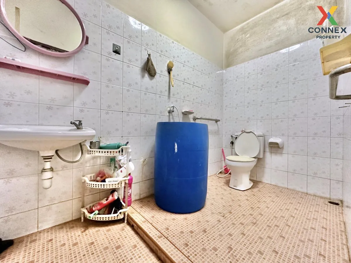 For Sale Townhouse/Townhome  , Somjai Village , Dok Mai , Prawet 