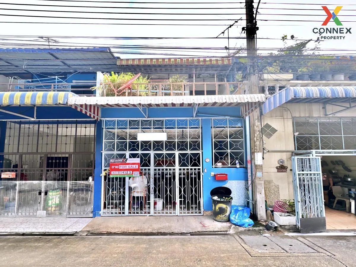 For Sale Townhouse/Townhome  , Somjai Village , Dok Mai , Prawet  1