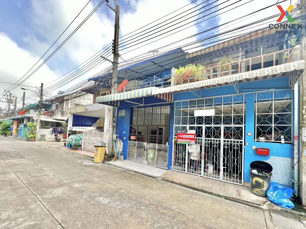 For Sale Townhouse/Townhome  , Somjai Village , Dok Mai , Prawet  3