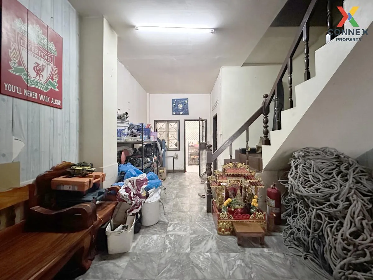 For Sale Townhouse/Townhome  , Somjai Village , Dok Mai , Prawet 