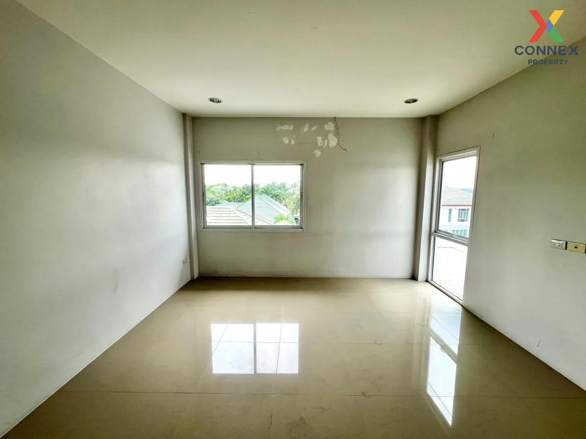For Sale Commercial Building , SP lakeside , Mueang Phata , Bang  For Sale Commercial Building , SP lakeside , Mueang Phata , Bang