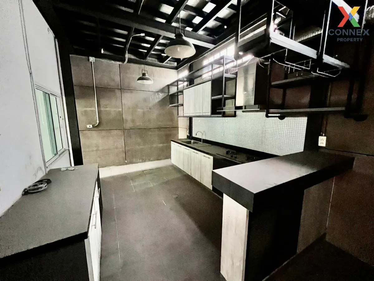 For Sale Commercial Building , SP lakeside , Mueang Phata , Bang  For Sale Commercial Building , SP lakeside , Mueang Phata , Bang