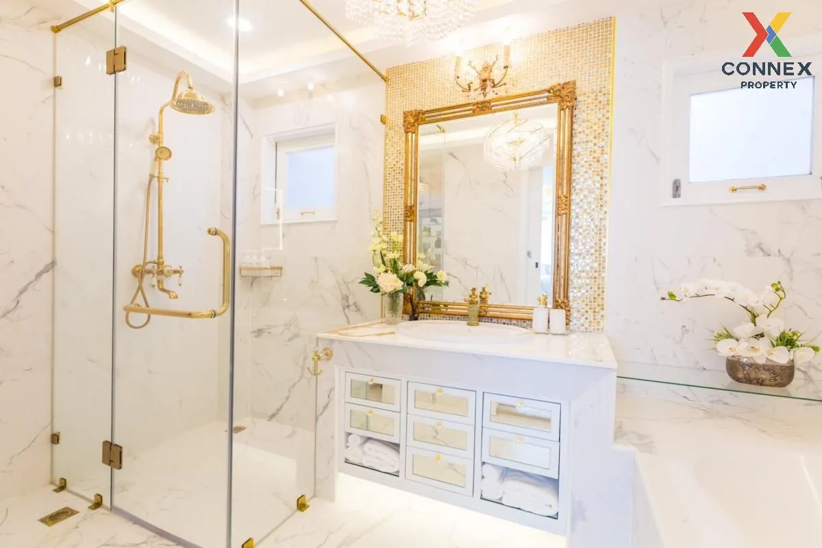 For Rent Townhouse/Townhome  , Crystal Ville , MRT-Ladprao 71 , L