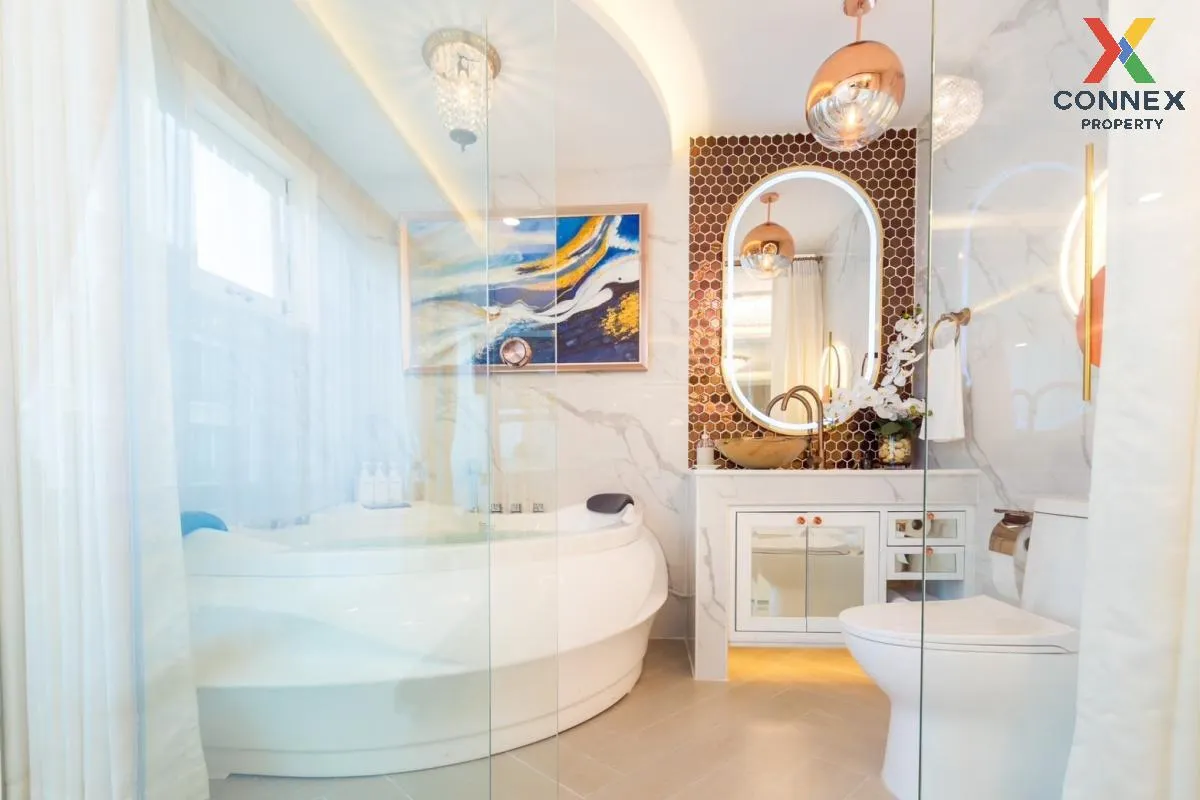 For Rent Townhouse/Townhome  , Crystal Ville , MRT-Ladprao 71 , L