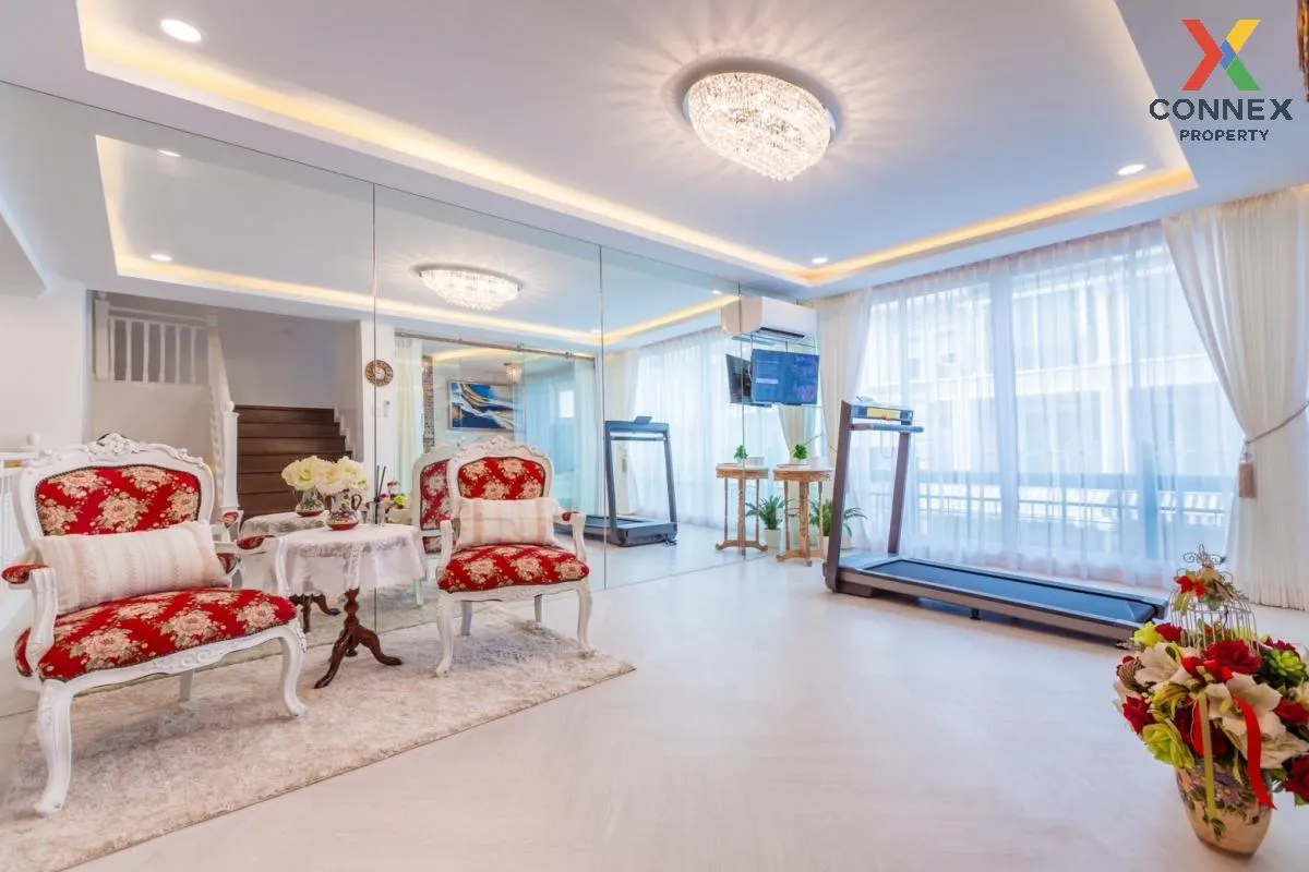 For Rent Townhouse/Townhome  , Crystal Ville , MRT-Ladprao 71 , L