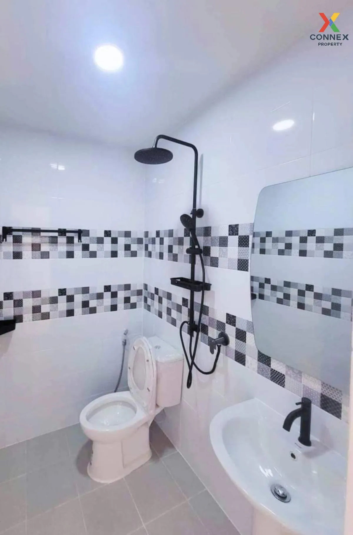 For Sale Townhouse/Townhome  , Baan Tawanna Chatuchot 12 , newly 