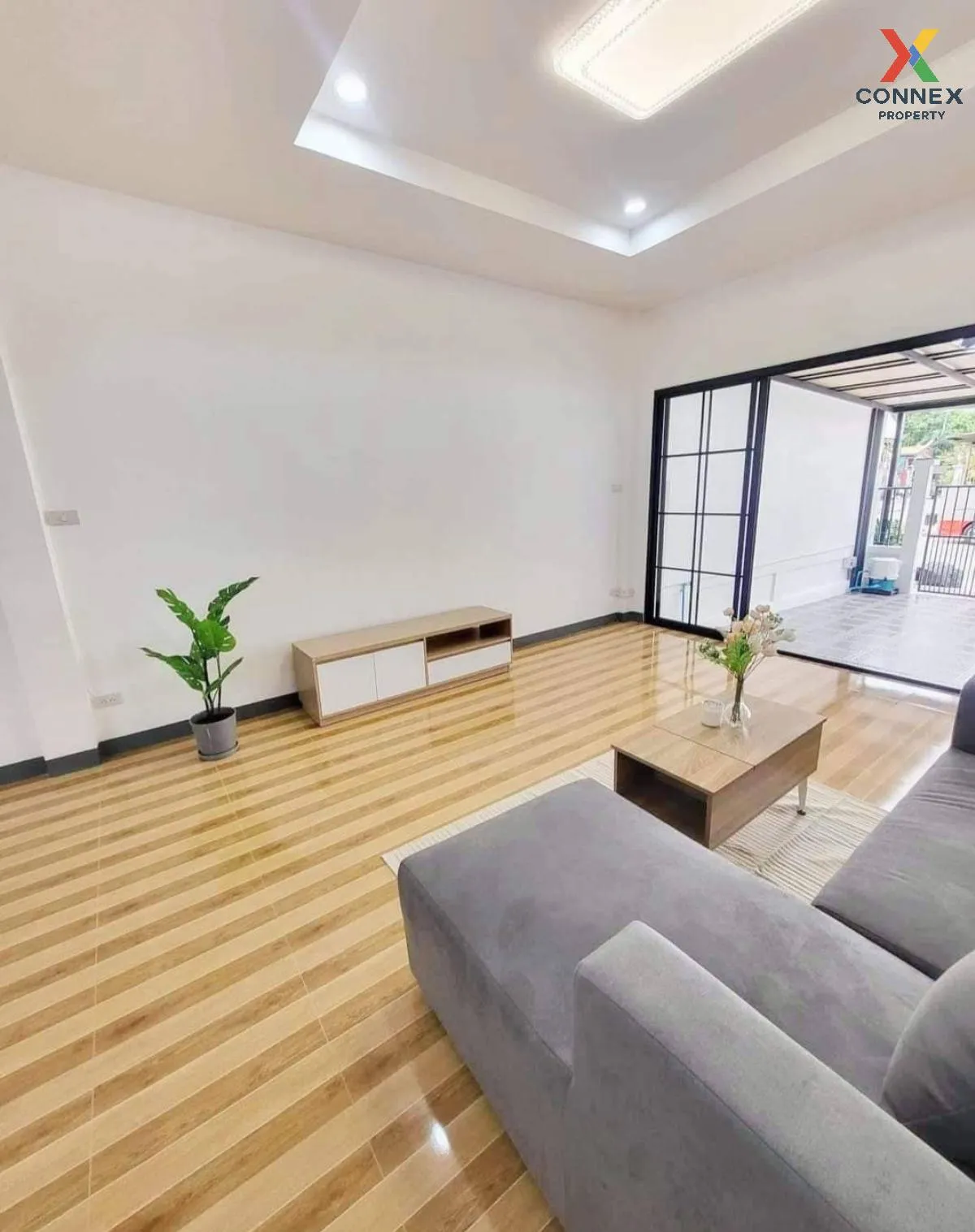For Sale Townhouse/Townhome  , Baan Tawanna Chatuchot 12 , newly  3
