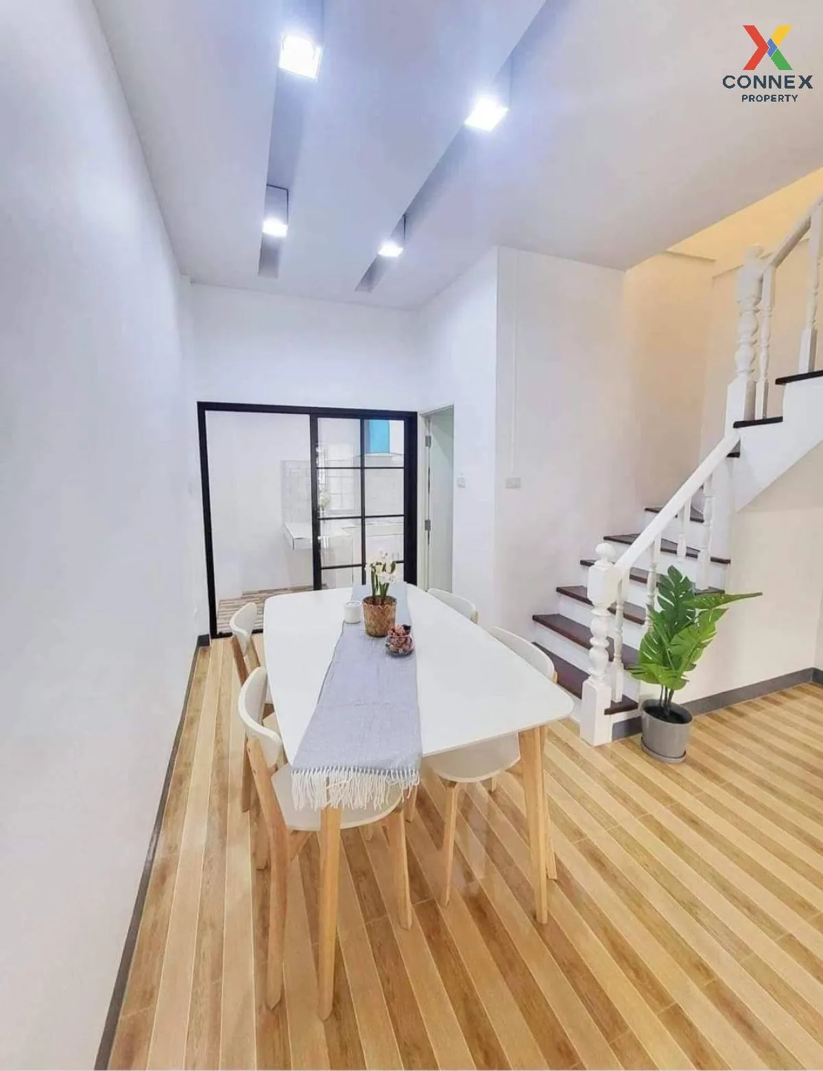 For Sale Townhouse/Townhome  , Baan Tawanna Chatuchot 12 , newly 