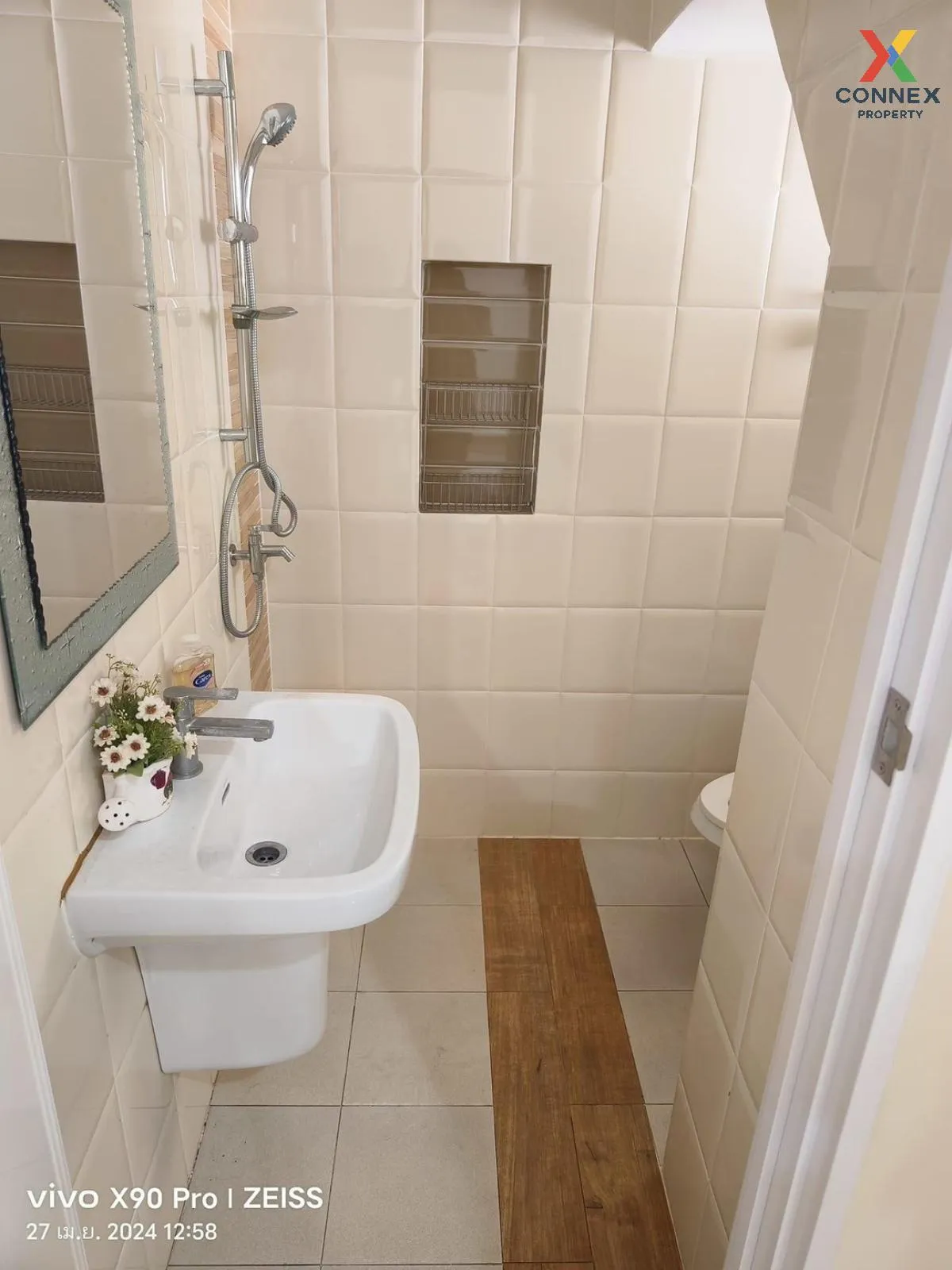 ขายทาวน์เฮ้าส์/ทาวน์โฮม  โกลเด้น ทาวน์ บางนา-กิ่งแก้ว ราชาเทวะ บา