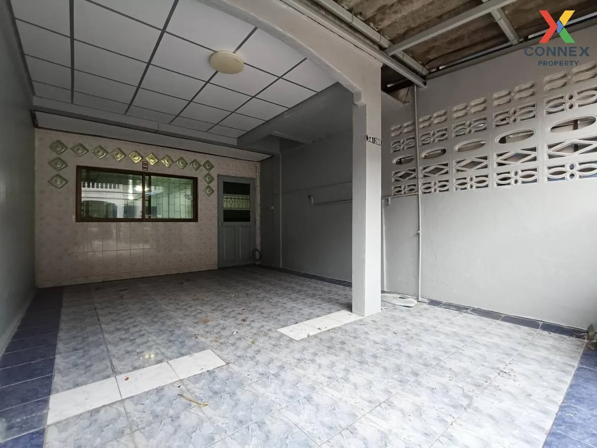 For Sale Townhouse/Townhome  , Baan Pathum Village , Bang Prok ,  3