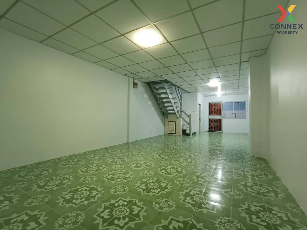 For Sale Townhouse/Townhome  , Baan Pathum Village , Bang Prok ,  4