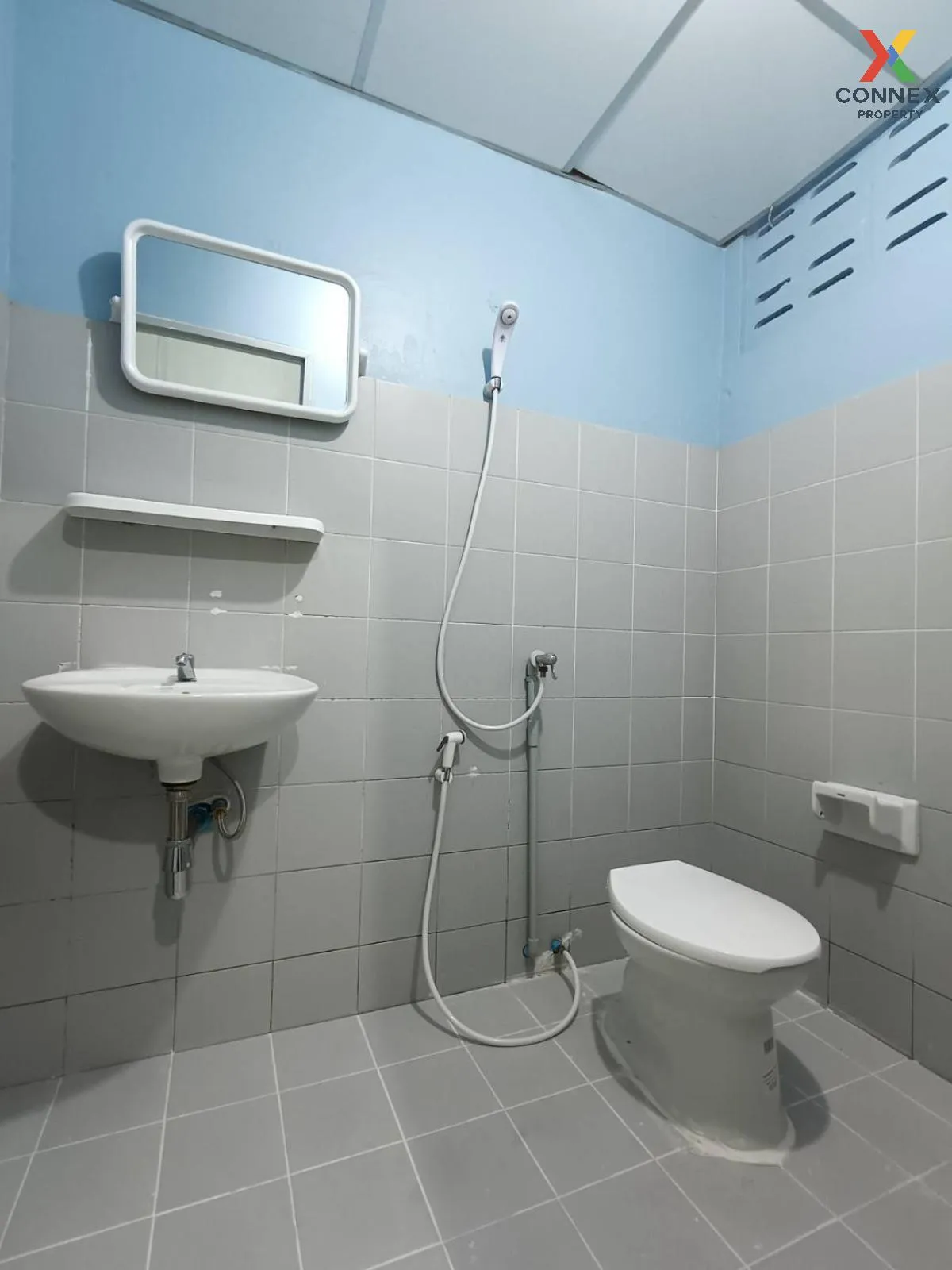 For Sale Townhouse/Townhome  , Baan Pathum Village , Bang Prok , 