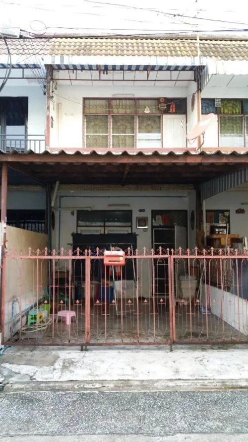 ขายทาวเฮาท์ 2 ชั้น ใน ซอยลาดพร้าว 53 (โชคชัย 4 ซอย 38) ลาดพร้าว เขต ลาดพร้าว กรุงเทพ CX-99271 ขายทาวเฮาท์ 2 ชั้น ใน ซอยลาดพร้าว 53 (โชคชัย 4 ซอย 38) ลาดพร้าว เขต ลาดพร้าว กรุงเทพ CX-99271