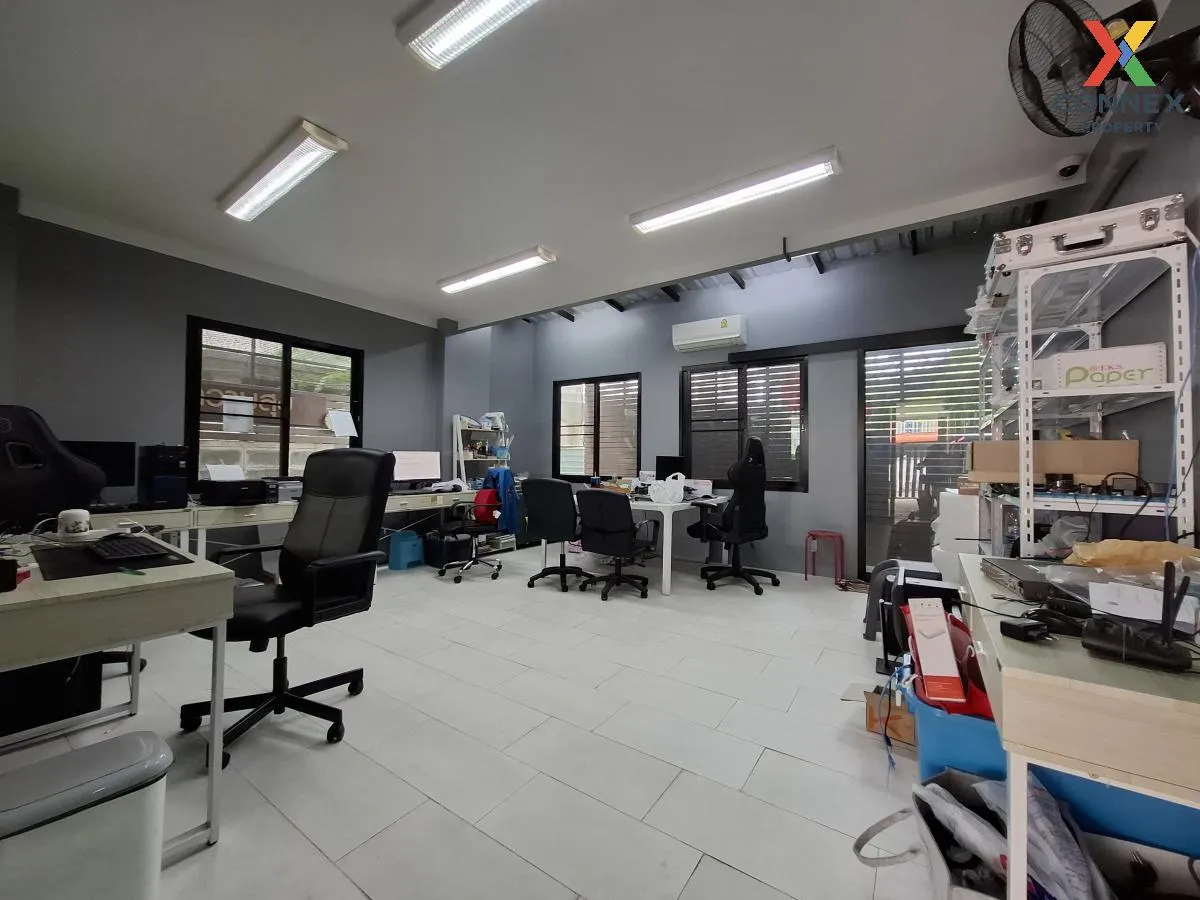 For Sale Single house   Lat Phrao 41 , wide frontage , Chankasem  3