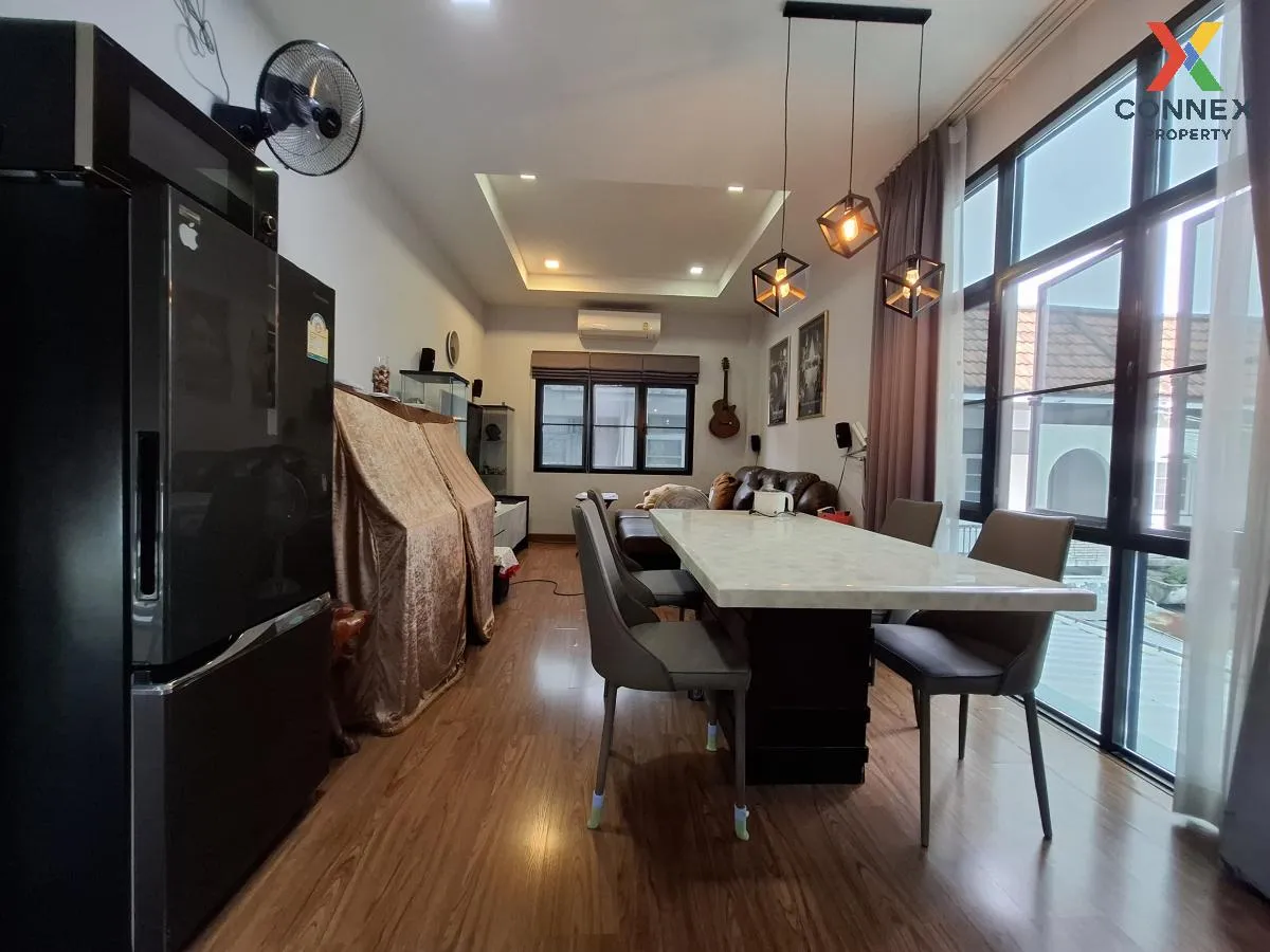 For Sale Single house   Lat Phrao 41 , wide frontage , Chankasem 