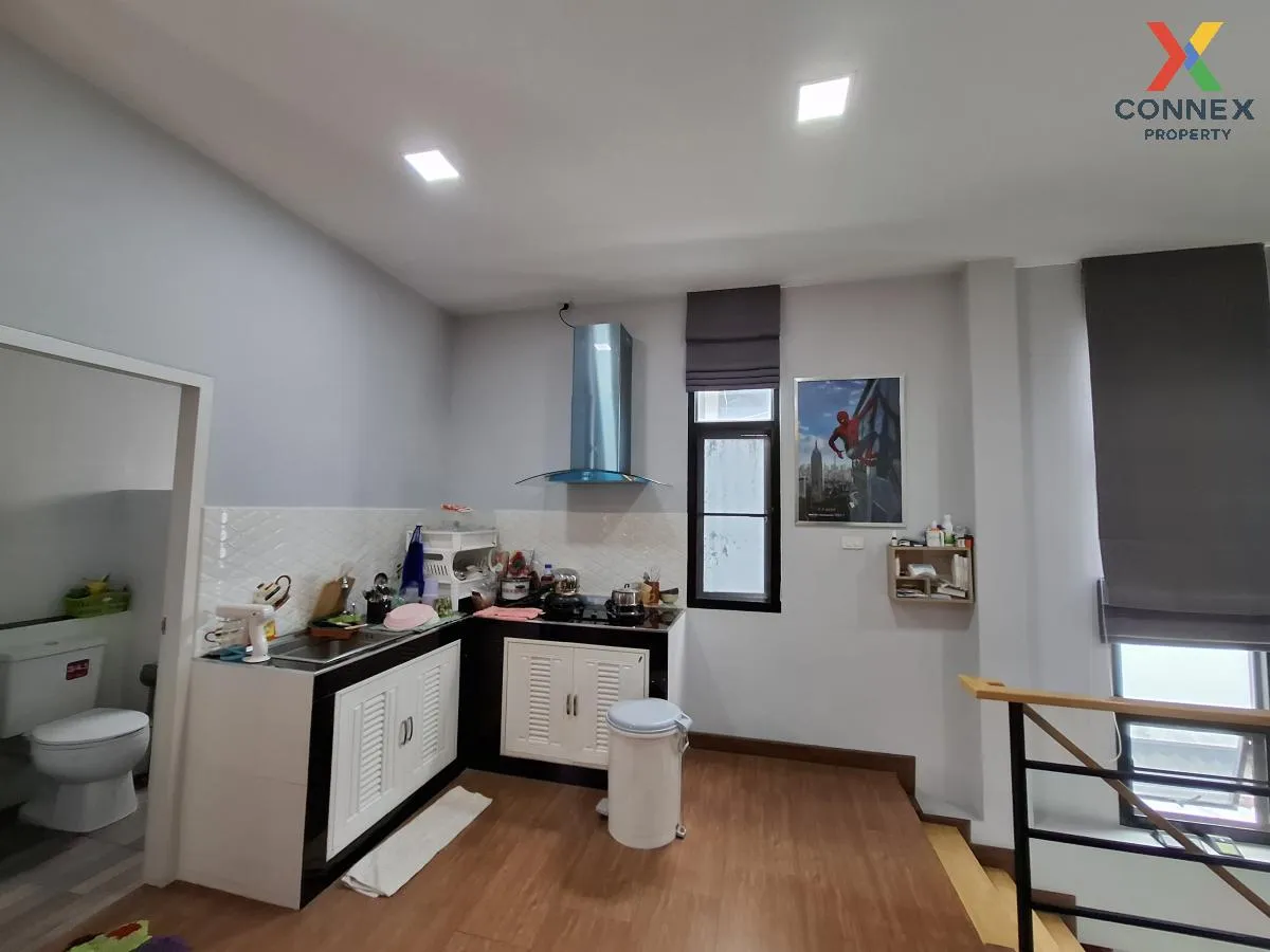 For Sale Single house   Lat Phrao 41 , wide frontage , Chankasem 