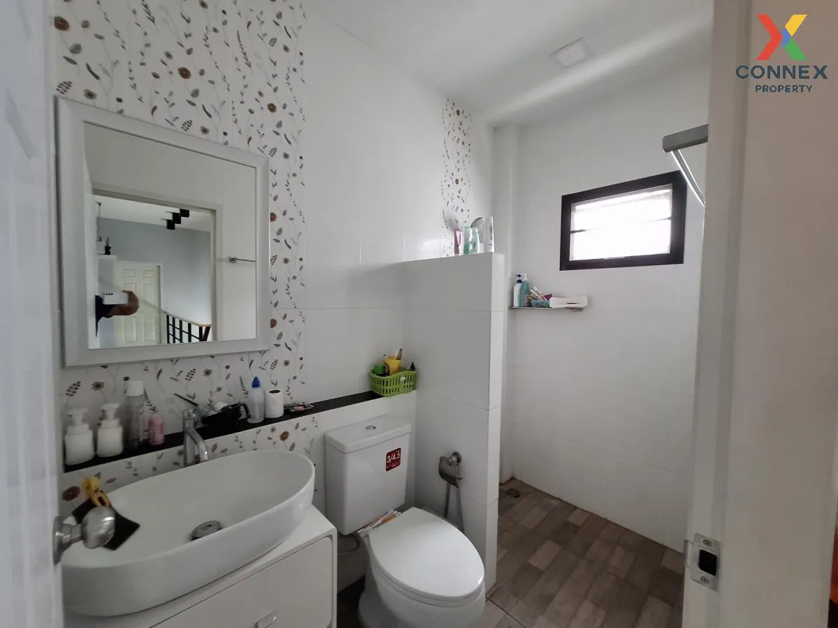 For Sale Single house   Lat Phrao 41 , wide frontage , Chankasem 