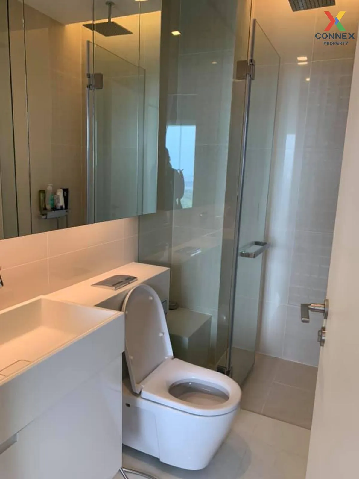 เช่าคอนโด  เดอะ เซนต์ เรซิเดนซ์ MRT-พหลโยธิน จอมพล  เขต จตุจักร ก