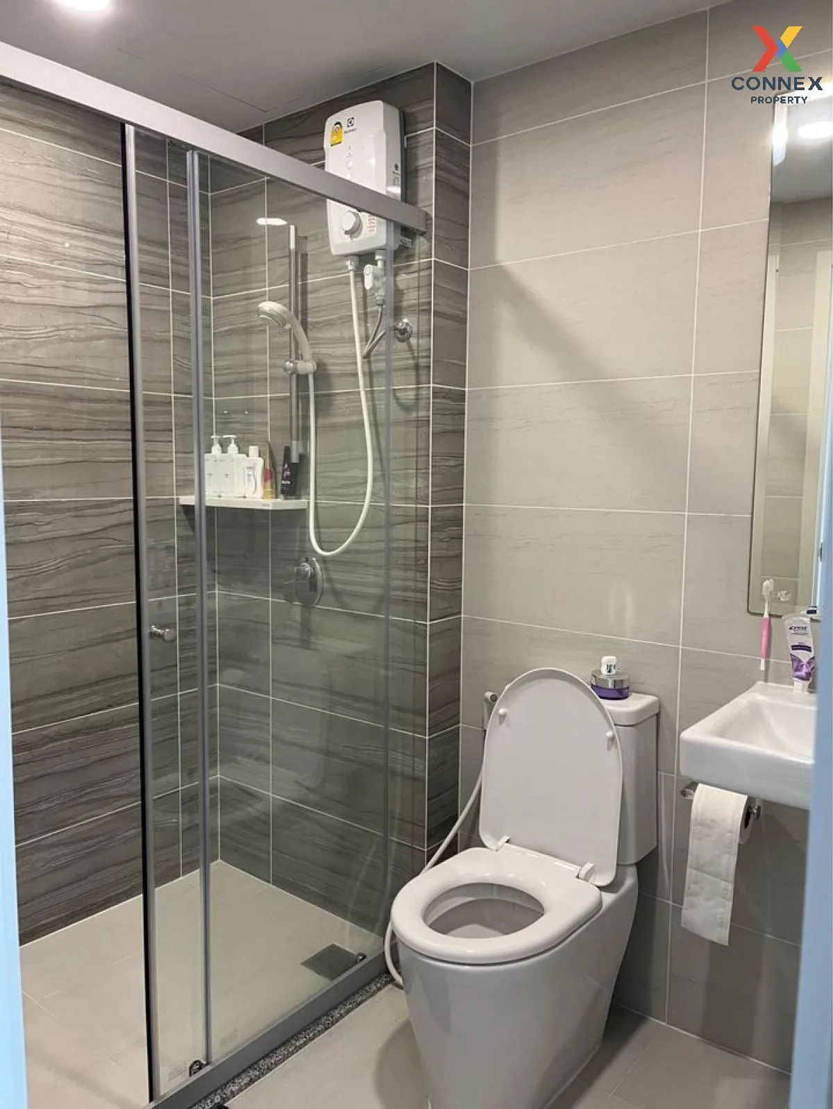 เช่าคอนโด  ศุภาลัย ลอฟท์ ประชาธิปก-วงเวียนใหญ่ BTS-วงเวียนใหญ่ สม