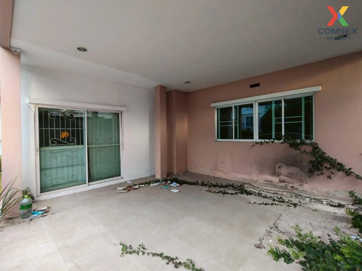 For Sale House , Baan Varapirom Lumlukka-Klong 3 , wide frontage  2