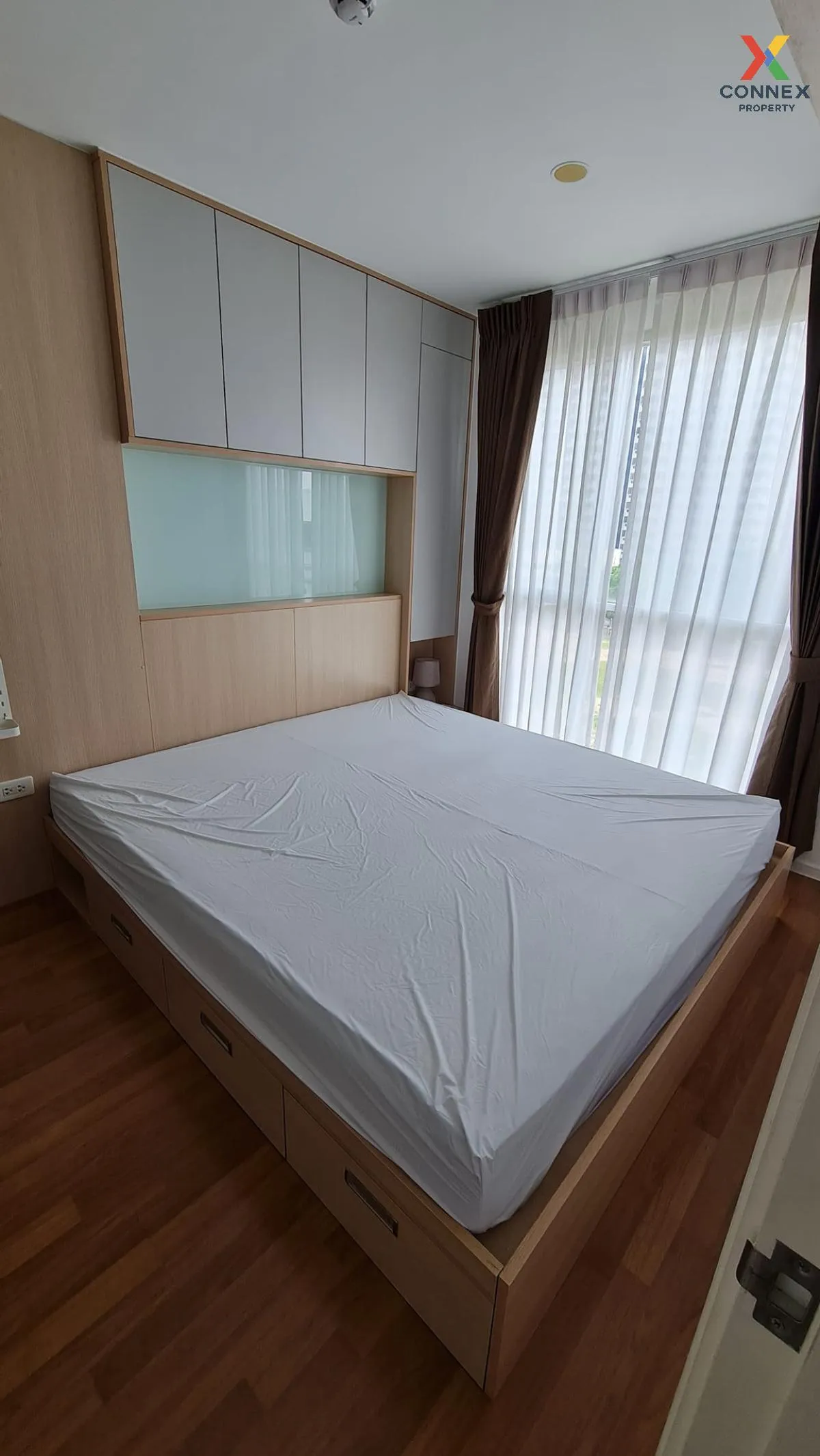 เช่าคอนโด  ลุมพินี เพลส บางนา กม.3 บางนา เขต บางนา กรุงเทพ CX-995