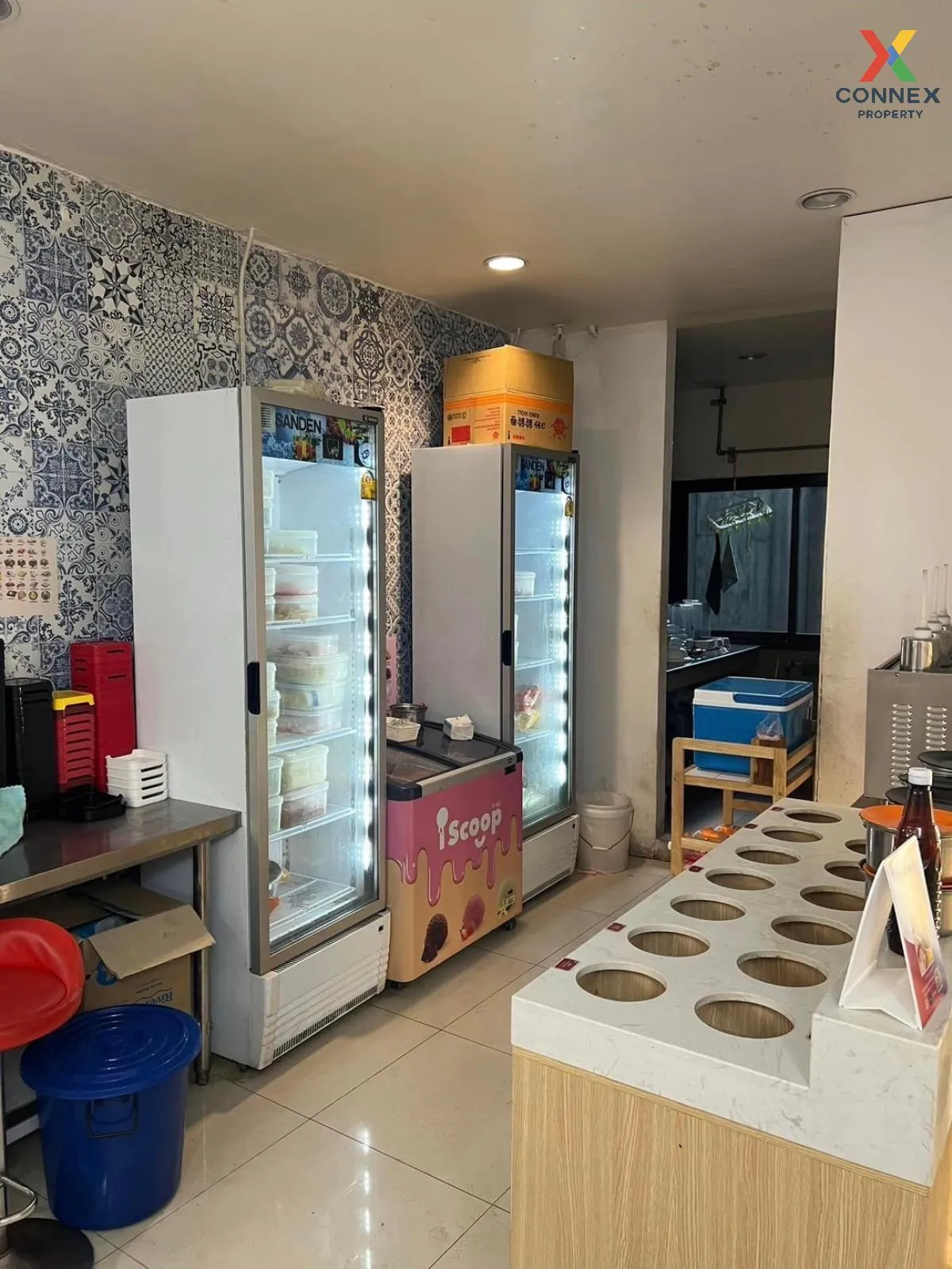 For Rent commercial building 6-storey Mala Shabu shop is in Soi S