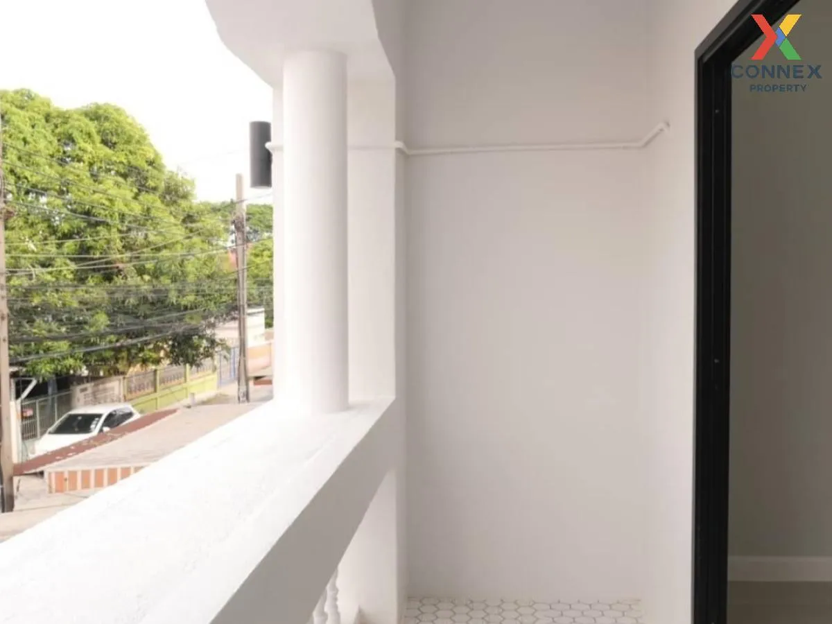ขายทาวน์เฮ้าส์/ทาวน์โฮม  รุ่งเรือง 6 รีโนเวทใหม่ บางรักพัฒนา บางบ