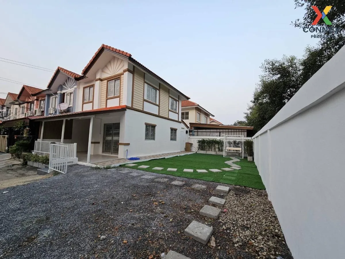 For Sale Townhouse/Townhome  , Pruksa 34 Panalee , corner unit ,  2