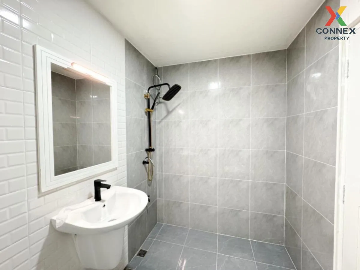 For Sale Townhouse/Townhome  , Baan Pongsirichai 4 Phetkasem 81 , For Sale Townhouse/Townhome  , Baan Pongsirichai 4 Phetkasem 81 ,