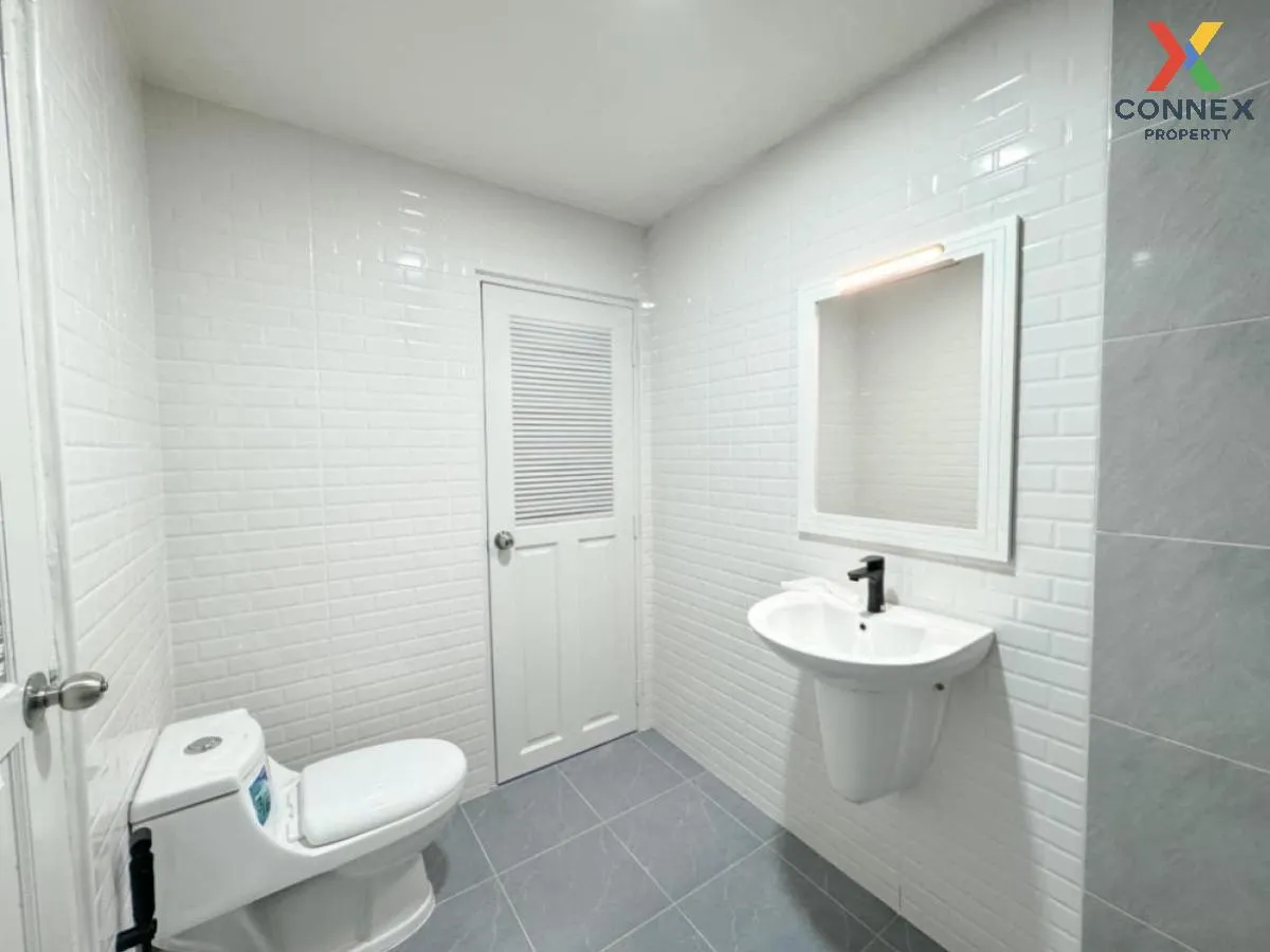 For Sale Townhouse/Townhome  , Baan Pongsirichai 4 Phetkasem 81 , For Sale Townhouse/Townhome  , Baan Pongsirichai 4 Phetkasem 81 ,