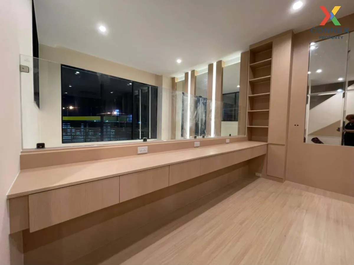 For Sale Townhouse/Townhome  , Nirvana DEFINE Srinakarin-Rama 9 , 3