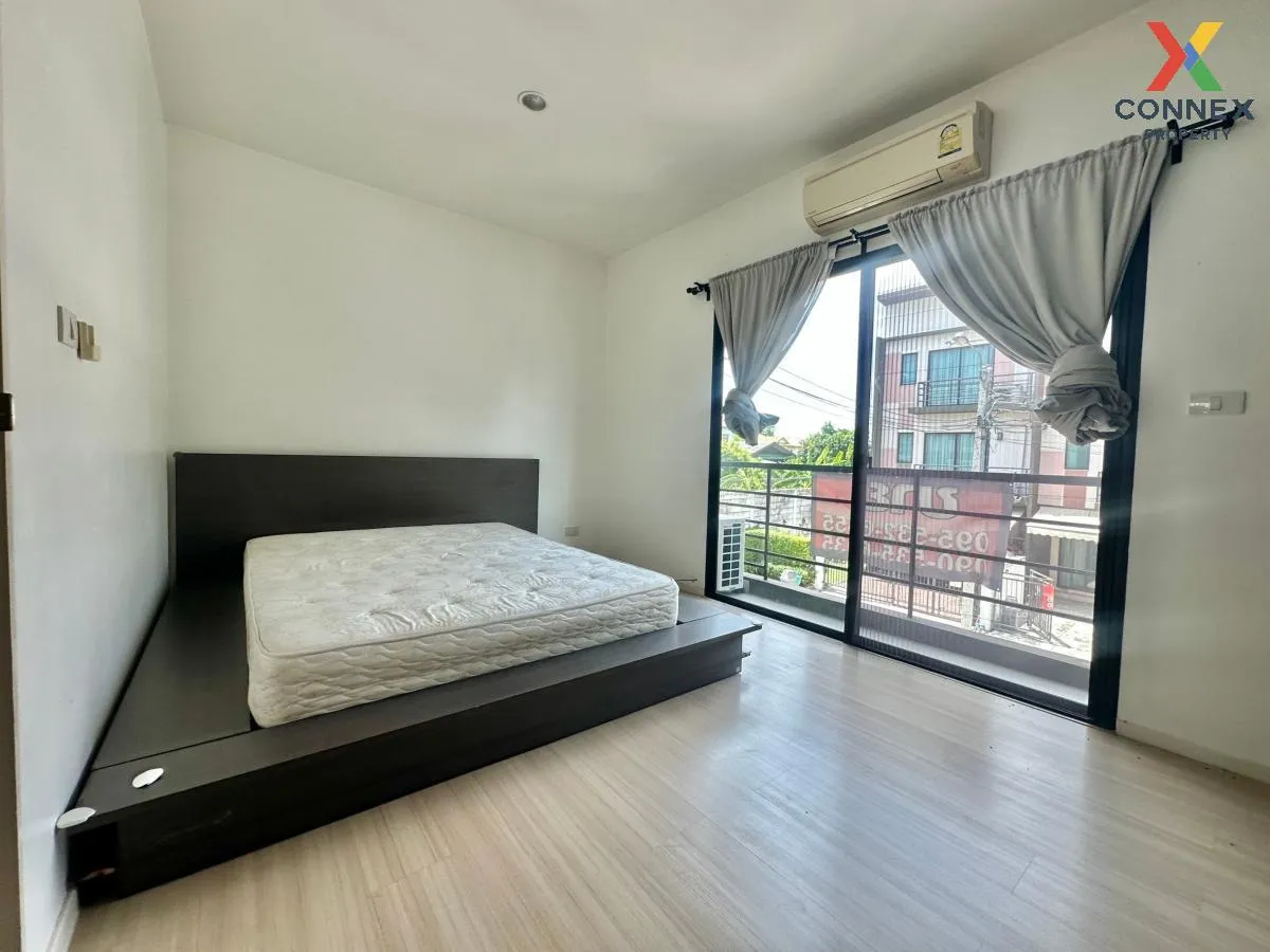 For Sale Townhouse/Townhome  , BAAN KLANG MUANG NAWAMIN 42 , Khlo
