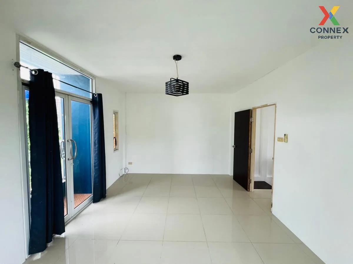 For Sale House , ฺBaan Ngamcharoen 8 Pattaya , Nong Prue , Bang L