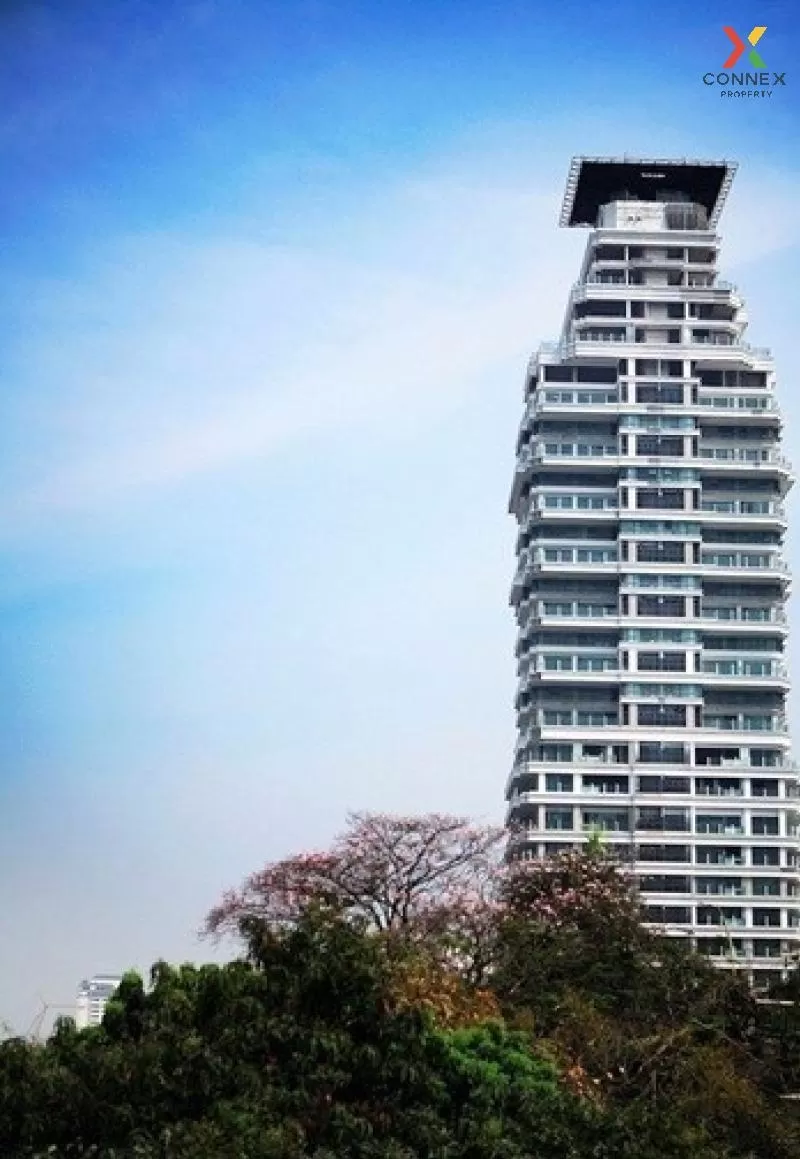 เช่าคอนโด  เลอ รัฟฟิเน่ สุขุมวิท 39 เพนท์เฮ้าส์ หน้ากว้าง BTS-พร้