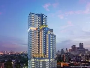 ลุมพินี ซีเล็คเต็ด สุทธิสาร - สะพานควาย