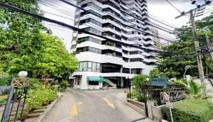เลค อเวนิว