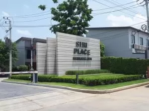 Siri Place Navanakorn