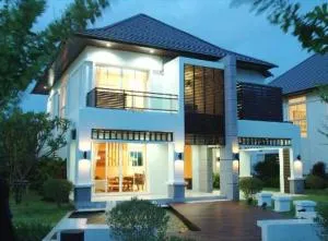 บลูลากูน บางนา - ตราด กม.8 บลูลากูน บางนา - ตราด กม.8