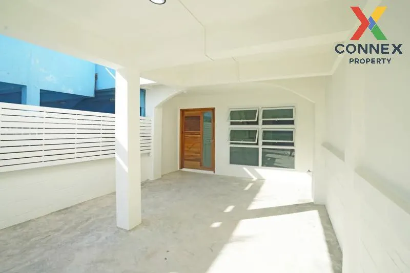 For Sale Townhouse/Townhome  , Townhome Petchkasem 110-5 , newly 