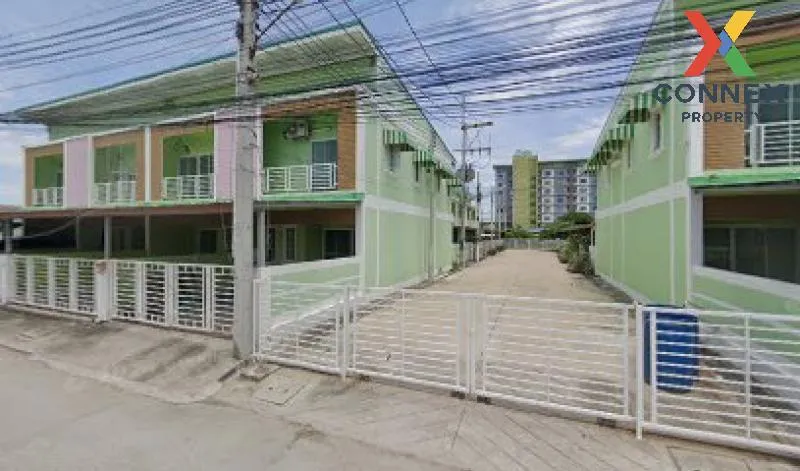 For Sale Townhouse/Townhome  , Sompratthana , corner unit , wide 