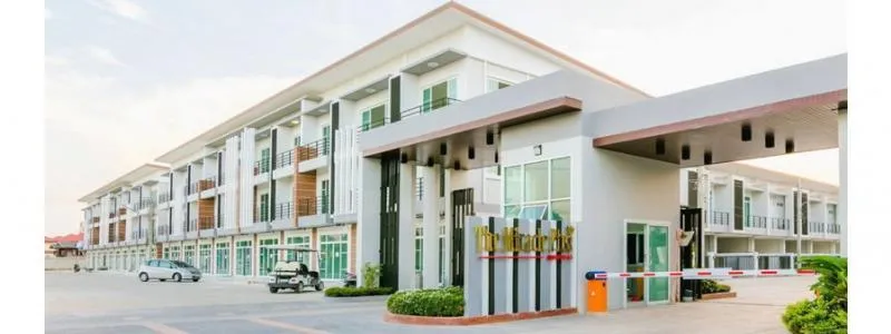 ขายทาวน์เฮ้าส์/ทาวน์โฮม  เดอะ มิราเคิล เพชรเกษม 63 โครงการ 2 ห้อง