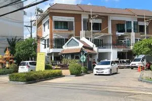 หมู่บ้านจัดสรรรินรดา โอเรียนทอล