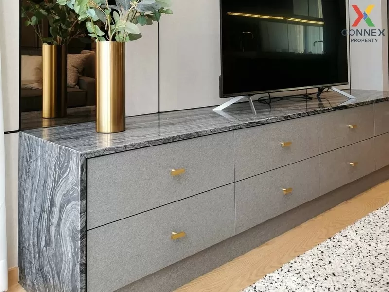 FOR RENT condo , 28 Chidlom , corner unit , BTS-Chit Lom , Lumpin 4