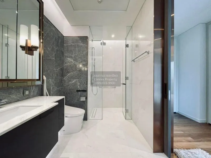 FOR RENT condo , Sindhorn Tonson , nice view , high floor , BTS-C