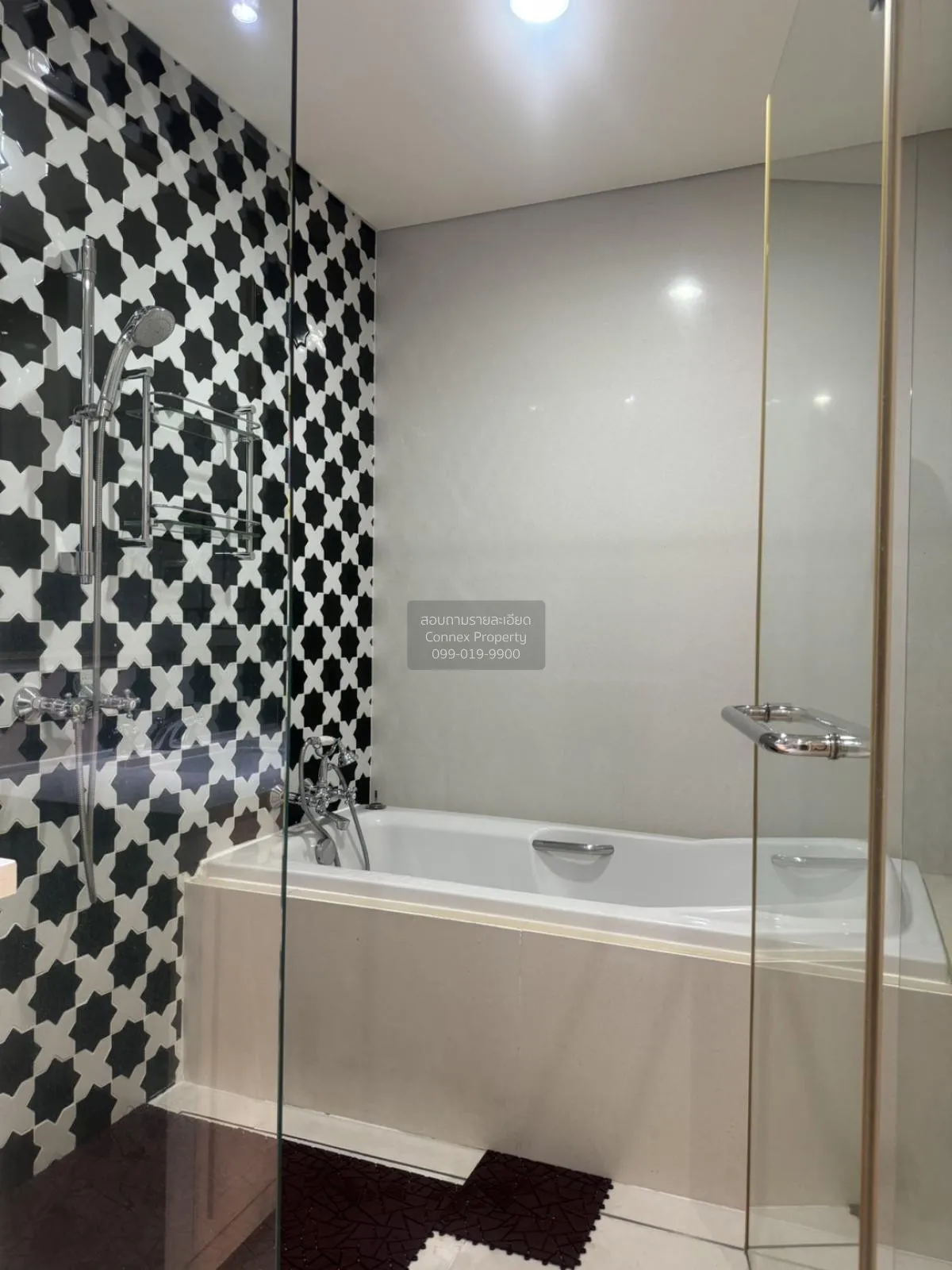 เช่าคอนโด  ออกัสตัน สุขุมวิท 22 BTS-พร้อมพงษ์ คลองตัน เขต คลองเตย