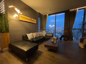 For Sale Condo , The Esse at Singha Complex , Penthouse , MRT-Phetchaburi , Bang Kapi , Huai Khwang , Bangkok , CX-102099